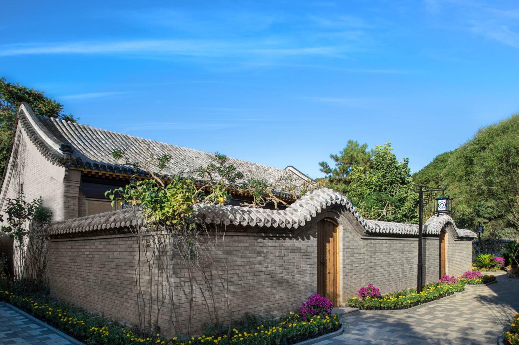 Jinshanling Great Wall Hotel Чэндэ Экстерьер фото